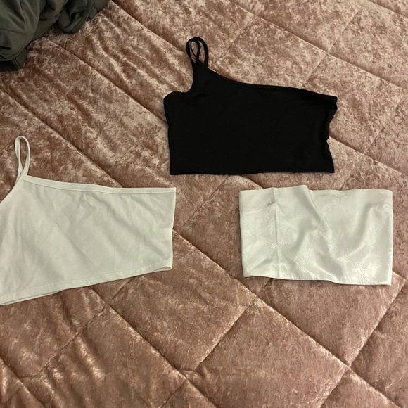 Crop tops - Picture 1 of 6